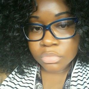 Meet your Posher, Kimberly